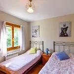 Comodo Y Coqueto Con Jardin En