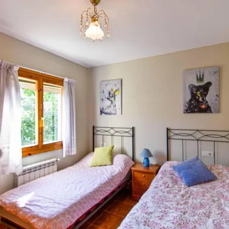 Comodo Y Coqueto Con Jardin En