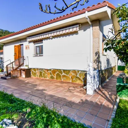 Comodo Y Coqueto Con Jardin En